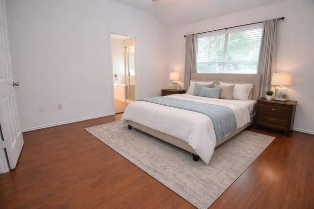 226 W Stedhill Loop, Conroe, TX 77384