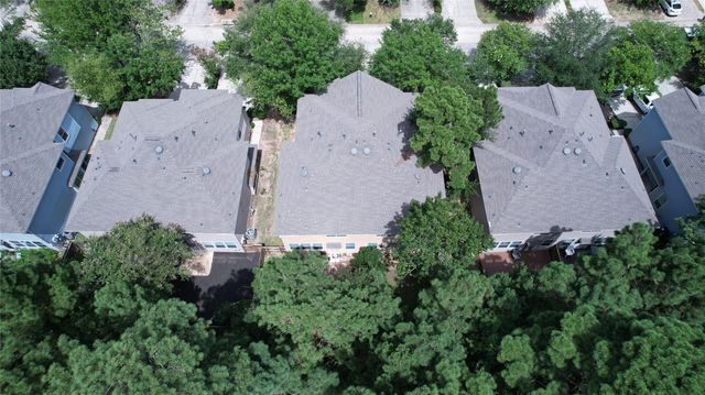 226 W Stedhill Loop, Conroe, TX 77384