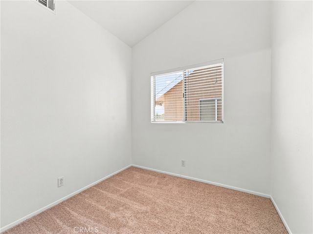 28525 Sugar Pine Way, Saugus, CA 91390