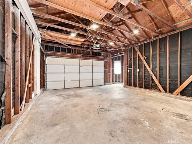 28525 Sugar Pine Way, Saugus, CA 91390