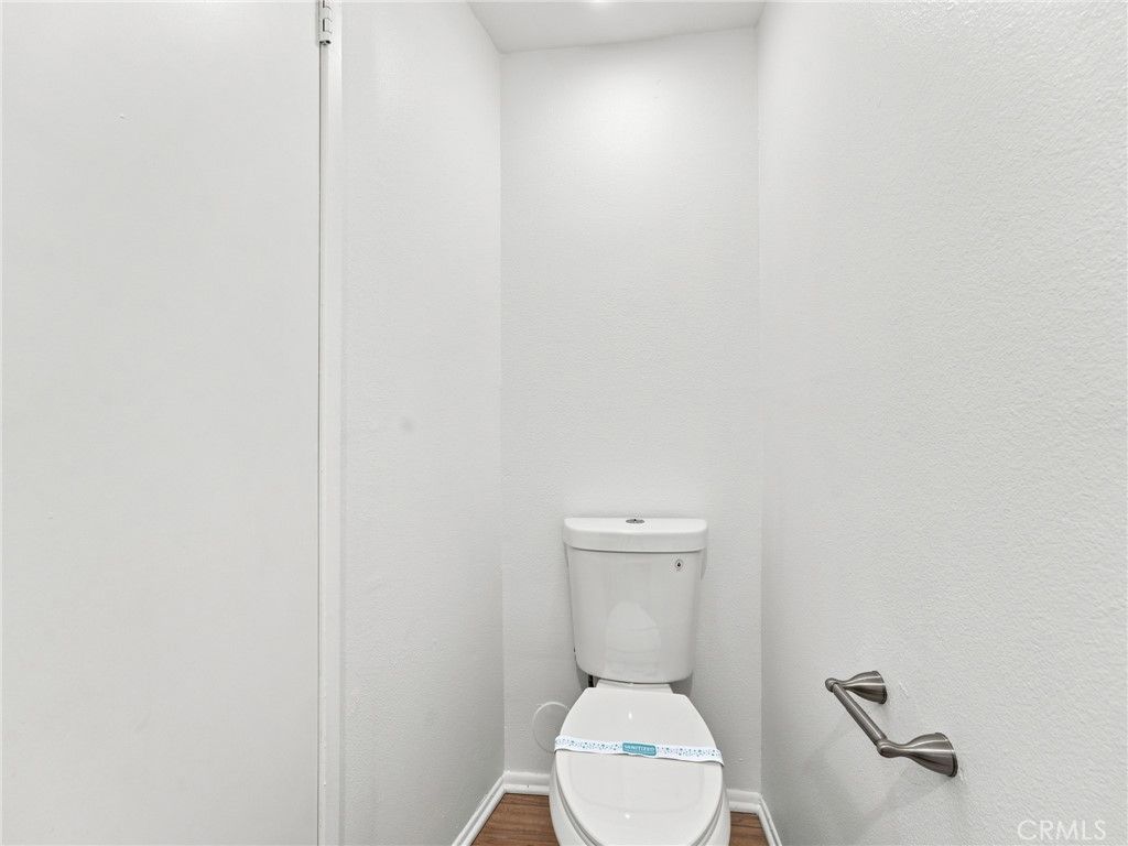 Image 17 of property listing at 28525 Sugar Pine Way, Saugus, CA 91390