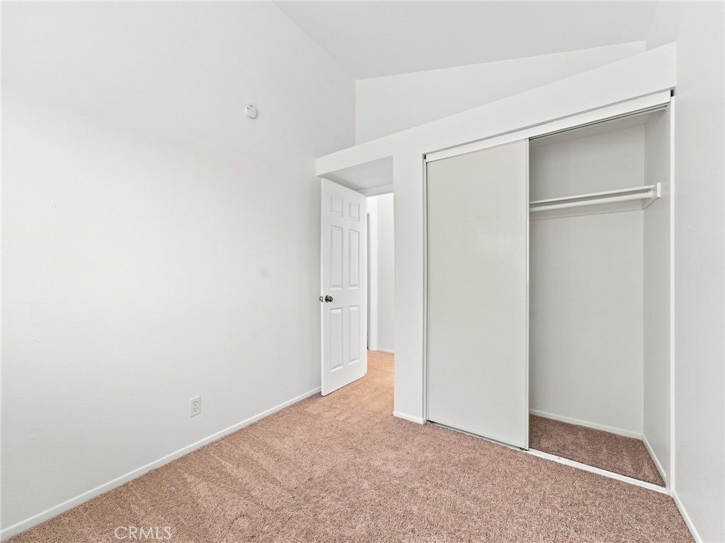 Image 20 of property listing at 28525 Sugar Pine Way, Saugus, CA 91390
