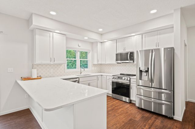 3348 S OLD RIDGE RD, Columbia, MO 65203