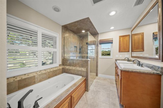 7042 SADDLE CREEK CIRCLE, Sarasota, FL 34241