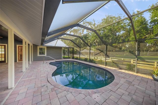 7042 SADDLE CREEK CIRCLE, Sarasota, FL 34241