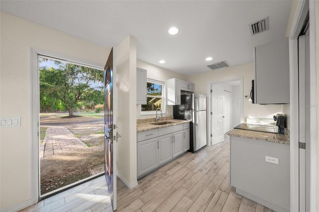 7042 SADDLE CREEK CIRCLE, Sarasota, FL 34241