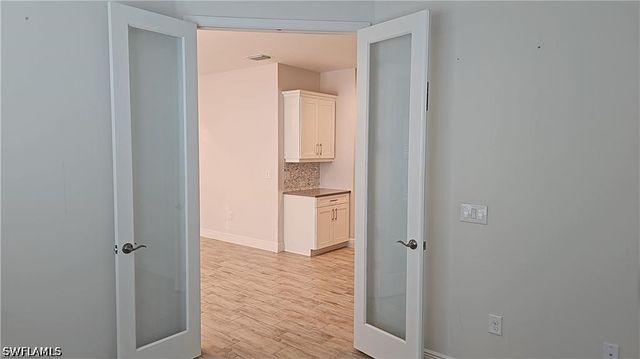 2305 Ariane DR, Naples, FL 34112