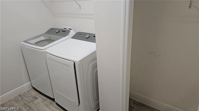 2305 Ariane DR, Naples, FL 34112