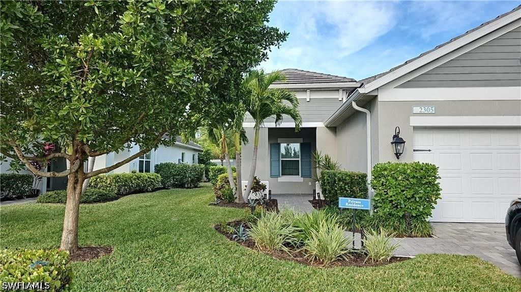 2305 Ariane DR, Naples, FL 34112