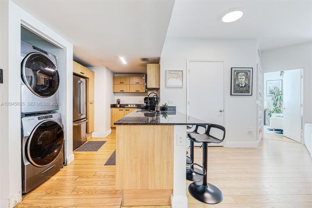350 S Miami Avenue 2104, Miami, FL 33130