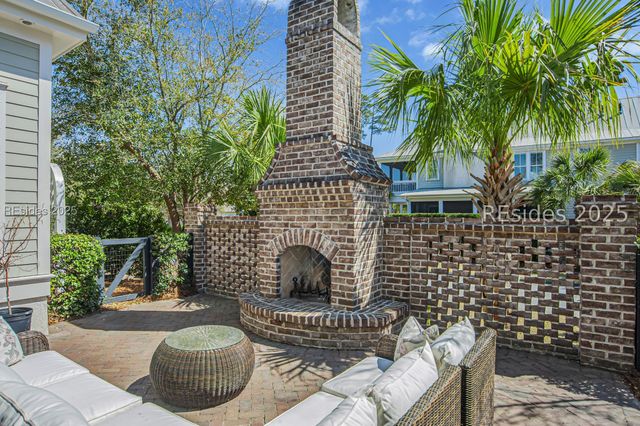 16 Waterfowl Rd, Bluffton, SC 29910