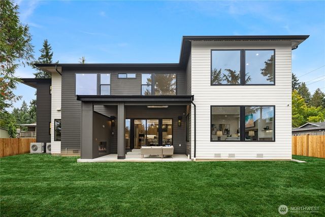 13698 NE 83rd Street, Redmond, WA 98052