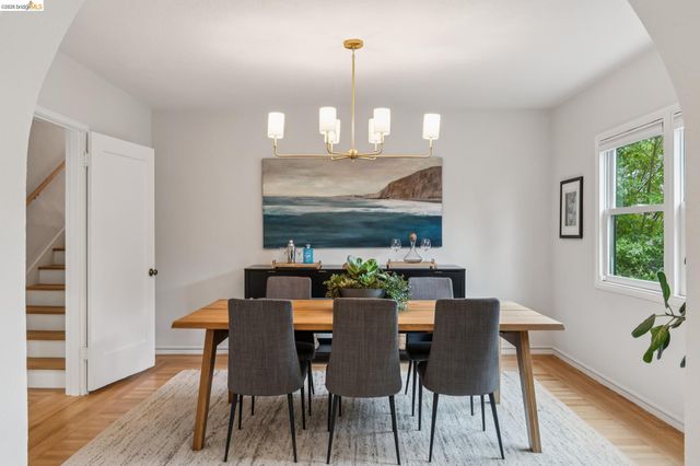 1246 Hopkins St, Berkeley, CA 94702