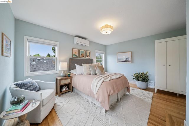 1246 Hopkins St, Berkeley, CA 94702