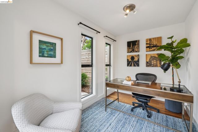 1246 Hopkins St, Berkeley, CA 94702