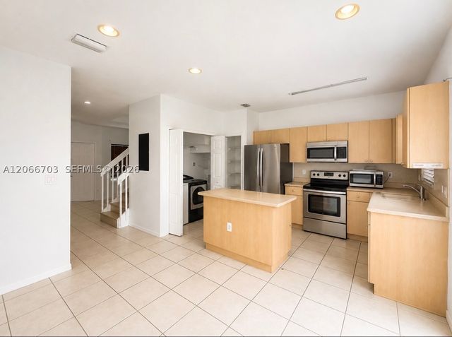 3007 SE 17th Ave 3007, Homestead, FL 33035
