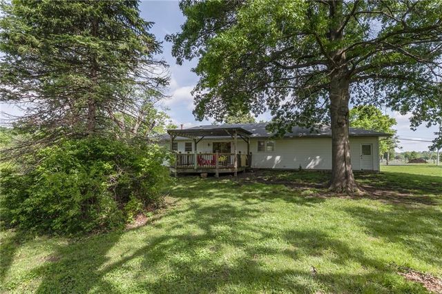 3205 Shawnee Drive, Kansas City, KS 66106