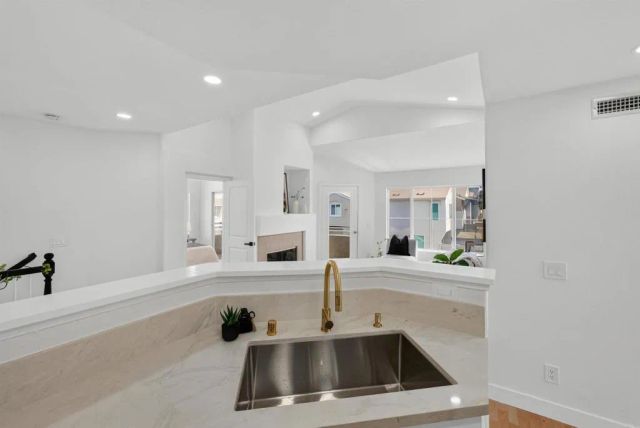 11892 Scripps Creek Drive A, Scripps Miramar, CA 92131
