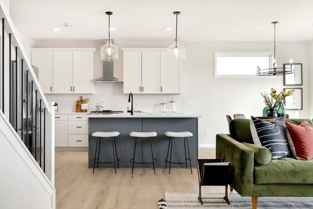 10941 37th Street N, Lake Elmo, MN 55042