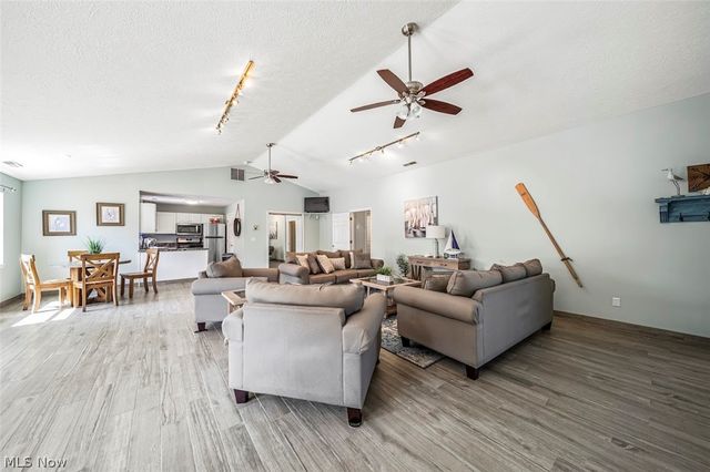 6035 Lake Road W 423, Ashtabula, OH 44004