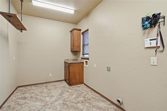 6313 Whispering Grove Drive, Oklahoma City, OK 73169