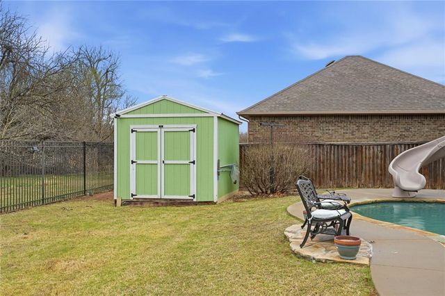 6313 Whispering Grove Drive, Oklahoma City, OK 73169