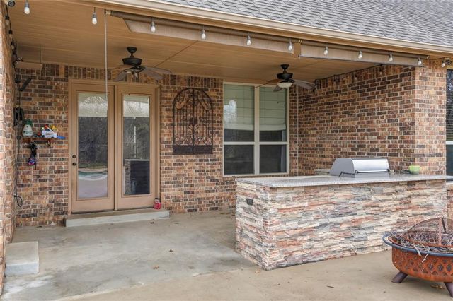 6313 Whispering Grove Drive, Oklahoma City, OK 73169