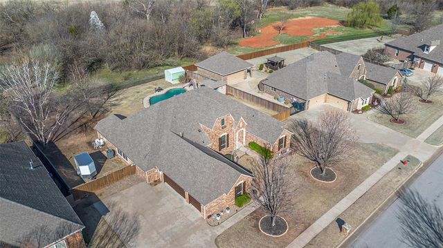 6313 Whispering Grove Drive, Oklahoma City, OK 73169