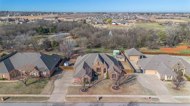 6313 Whispering Grove Drive, Oklahoma City, OK 73169