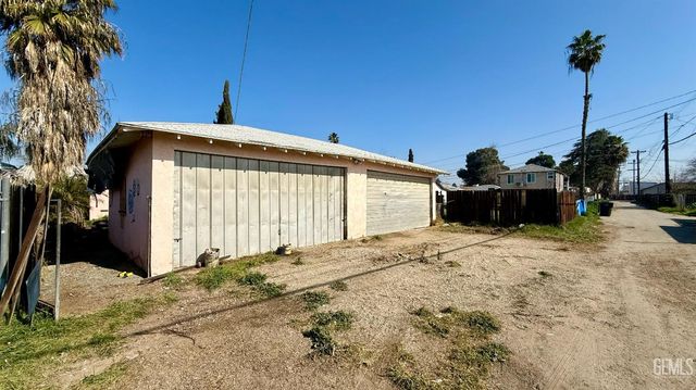 515 Woodrow Avenue, Bakersfield, CA 93308