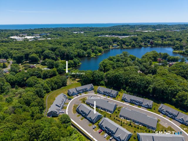 28 South Lakeside Drive 28, Orange, CT 06477