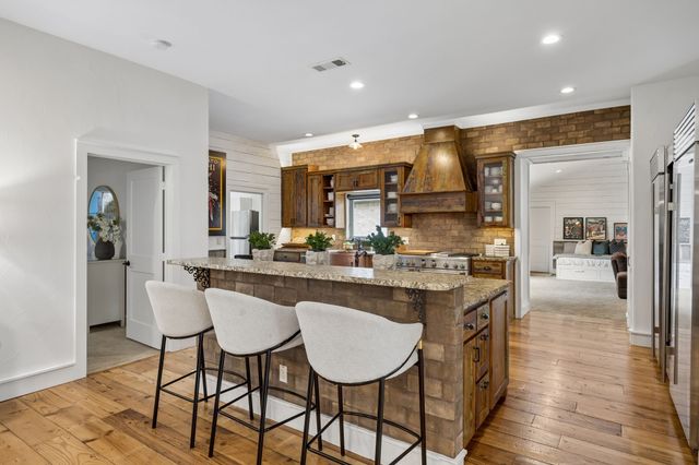 6520 Calais Drive, Dallas, TX 75254