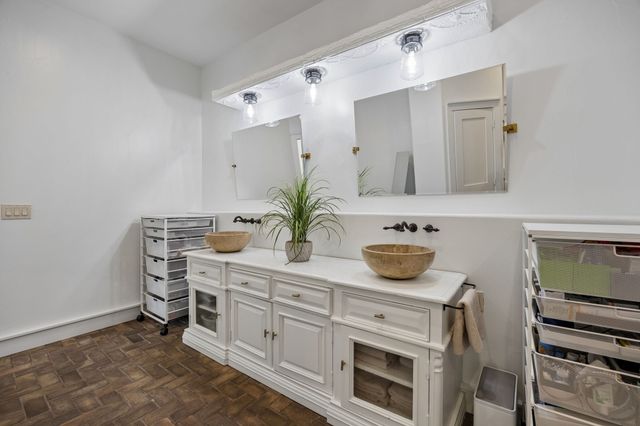 6520 Calais Drive, Dallas, TX 75254