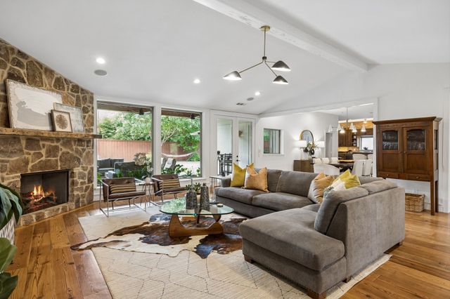6520 Calais Drive, Dallas, TX 75254