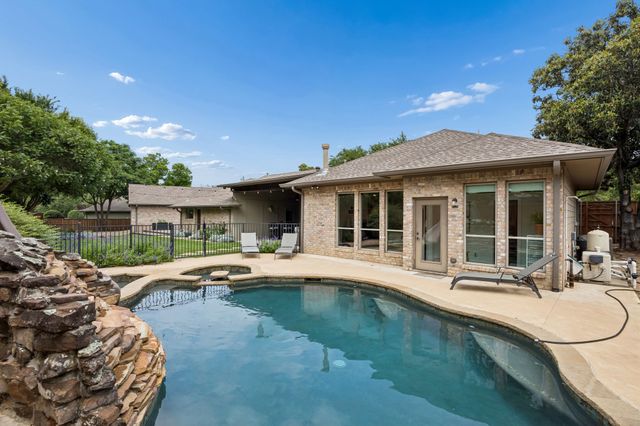 6520 Calais Drive, Dallas, TX 75254