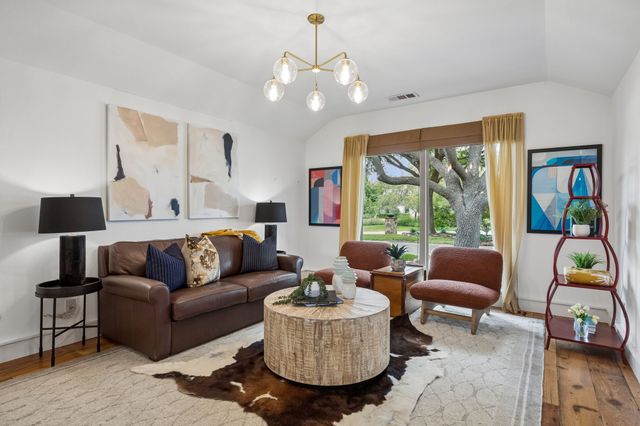6520 Calais Drive, Dallas, TX 75254