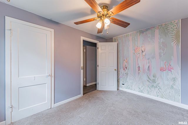5 MELODY Lane, Springfield, IL 62702