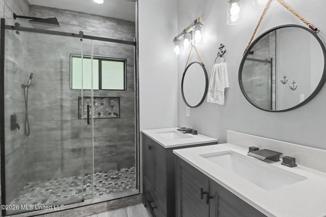 8821 Pickering Forrest Drive, Ocean Springs, MS 39564