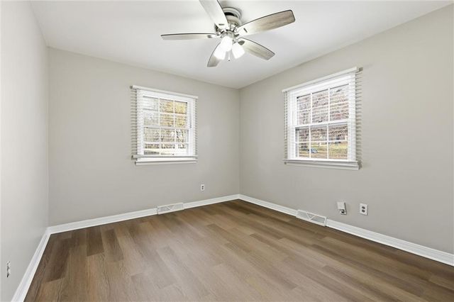 5919 E 56th Street, Kansas City, MO 64129