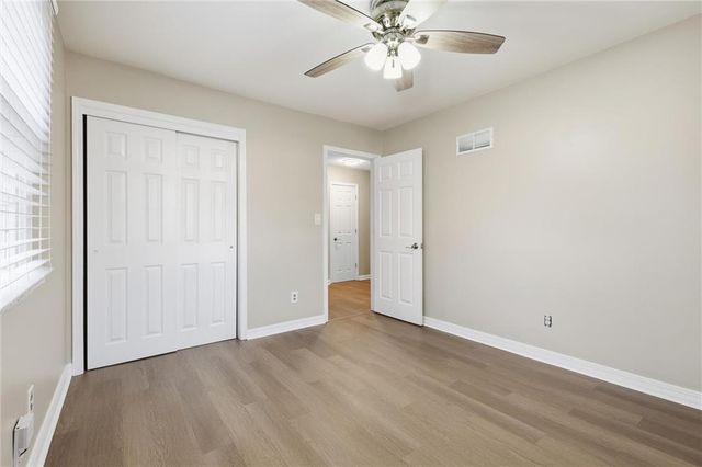 5919 E 56th Street, Kansas City, MO 64129