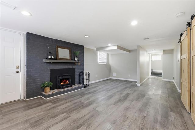 5919 E 56th Street, Kansas City, MO 64129