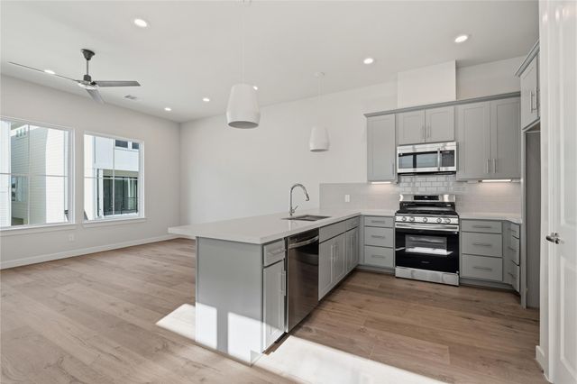 3905 Willowbend Point Drive, Houston, TX 77025