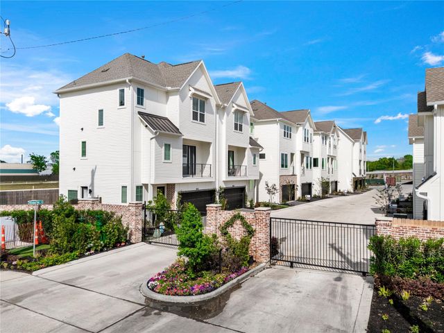 3905 Willowbend Point Drive, Houston, TX 77025