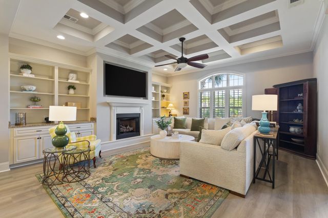 809 Bluffview Dr., Myrtle Beach, SC 29579
