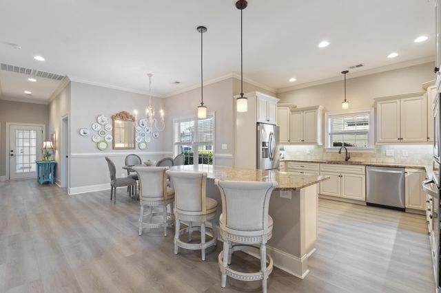 809 Bluffview Dr., Myrtle Beach, SC 29579