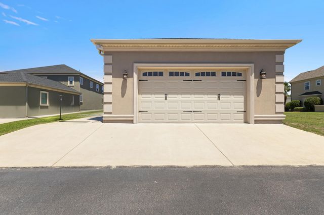 809 Bluffview Dr., Myrtle Beach, SC 29579
