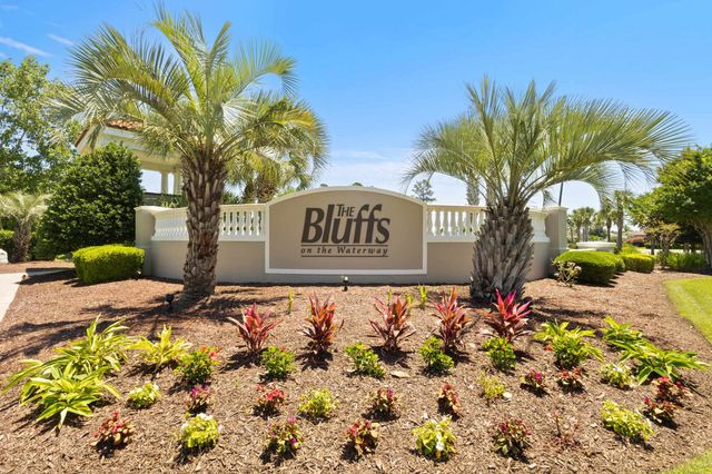 809 Bluffview Dr., Myrtle Beach, SC 29579