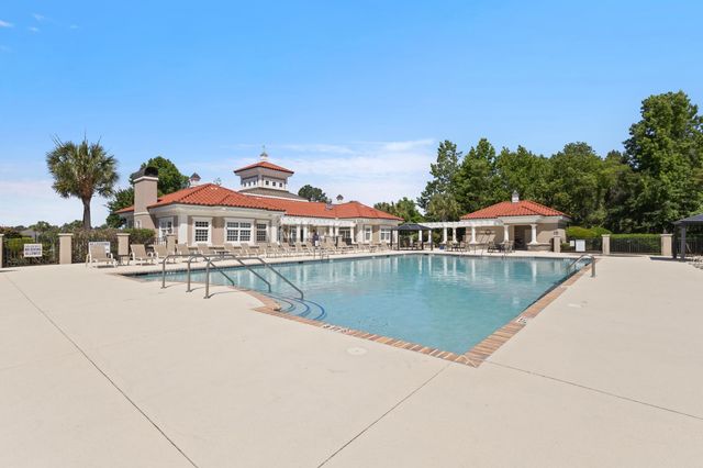 809 Bluffview Dr., Myrtle Beach, SC 29579