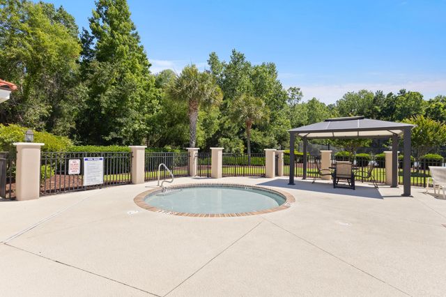 809 Bluffview Dr., Myrtle Beach, SC 29579