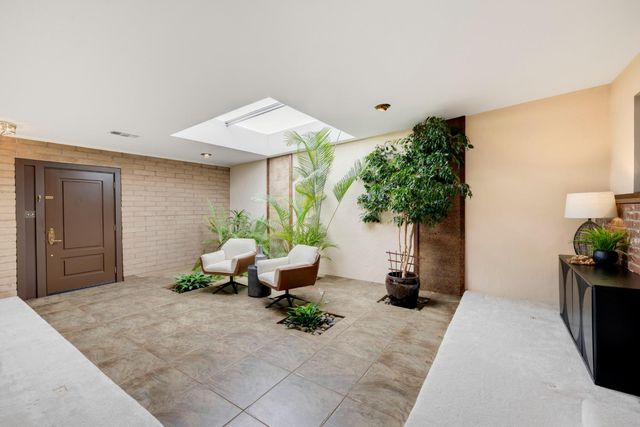 3436 S Port Dr, Sacramento, CA 95826